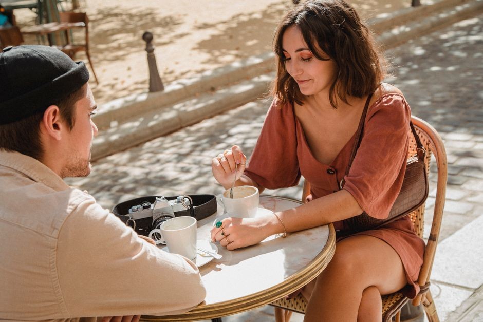 JM Date ou sites de rencontre gratuits : quel choix vaut vraiment le coup ?